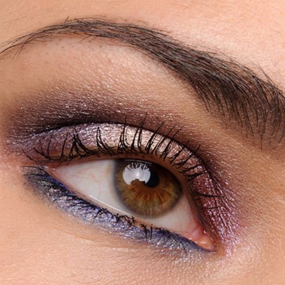 MAC Cosmetics Other - 🥳HP🥳Mac DazzleShadow- Can't Stop Don't Stop (LE)